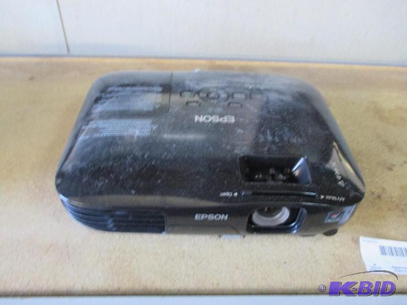 Epson projector, no cord...