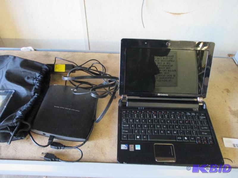 Gateway mini laptop with cd drive, works...