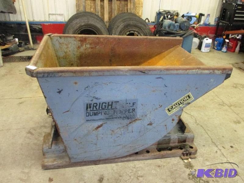 Tipper forklift dump box...
