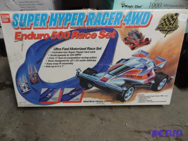 lot 56 image: Ban Dai super Hyper racer 4wd enduro 500 race...