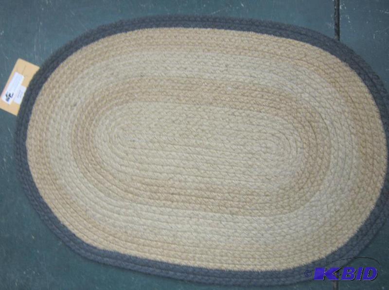 NEW 20 x 30 Braided Rug Plain on one Side and Decorated on the other