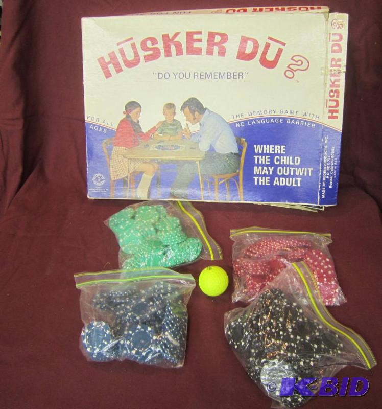 Misc Lot - Husker Du Game 1970 - 4 Sets of Poker Chips and Golf Ball