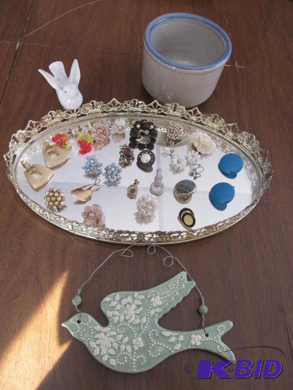 lot 112 image: Very Nice Dresser Mirror, Red Wing BowlCup,