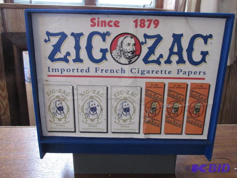 lot 113 image: Zig Zag Display
