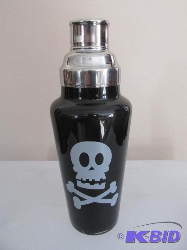 lot 156 image: Skull and Crossbones - on 2 sides of the bottle