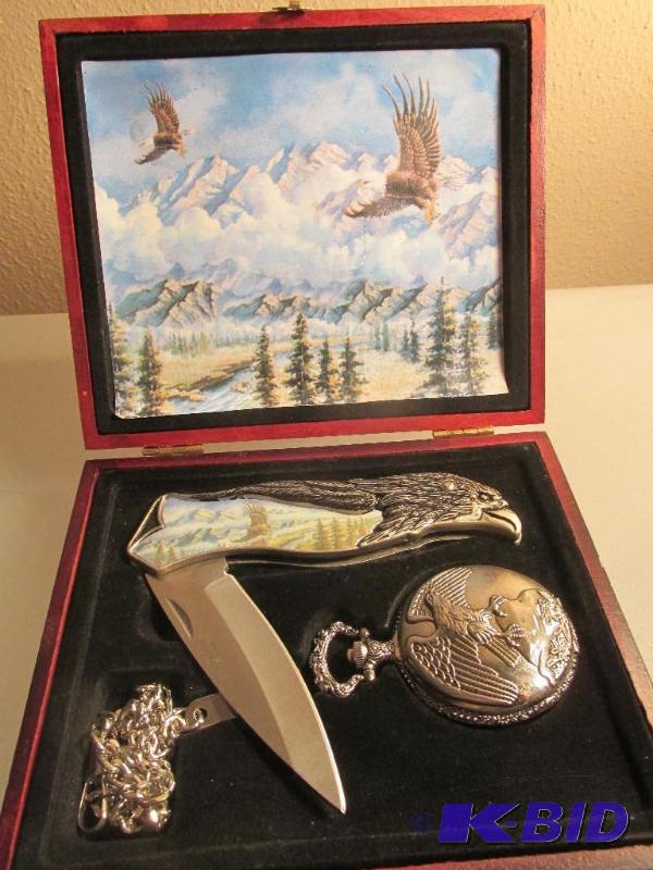 lot 209 image: Very Nice - Stately - Eagle on this Pocket Knife and Watch Set