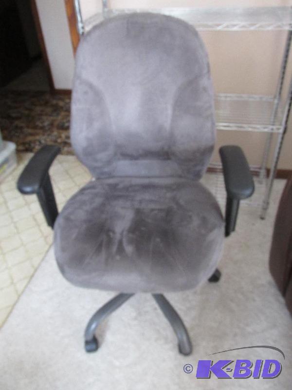 lot 232 image: VERY Comfortable - Perfect Condition