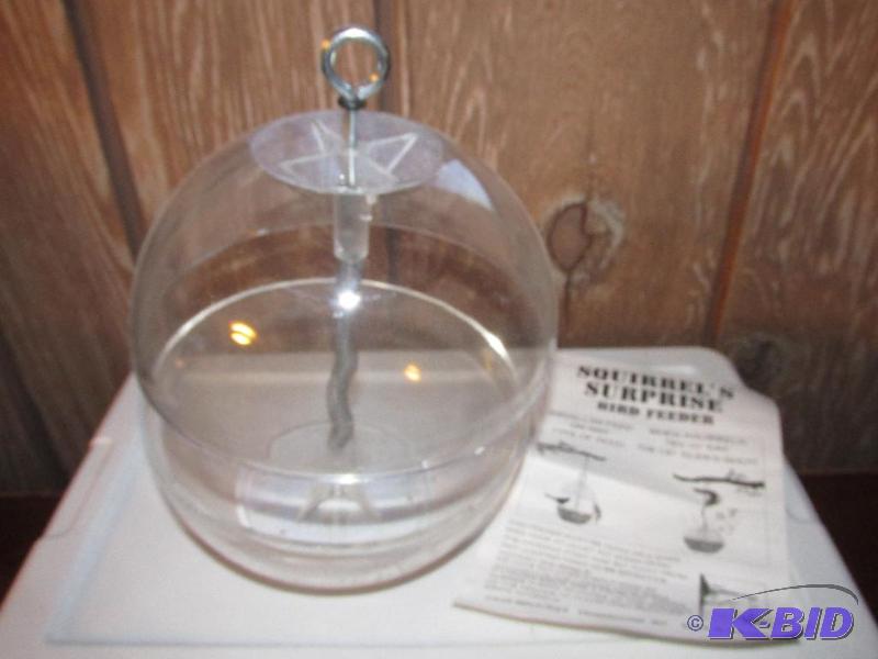 lot 250 image: Squirrel Proof Bird Feeder