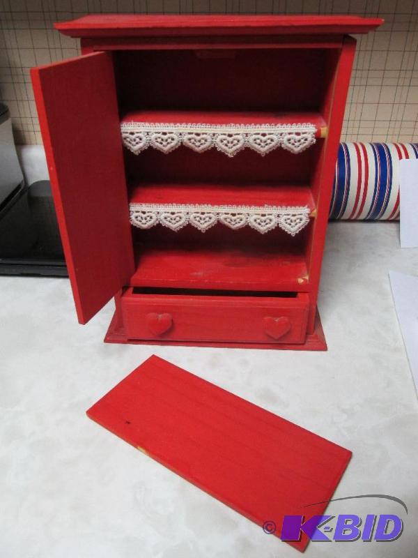 lot 258 image: For all of your little Miniatures