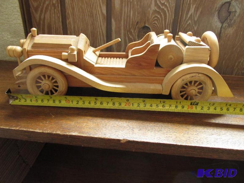 lot 47 image: Collectible Wooden Car