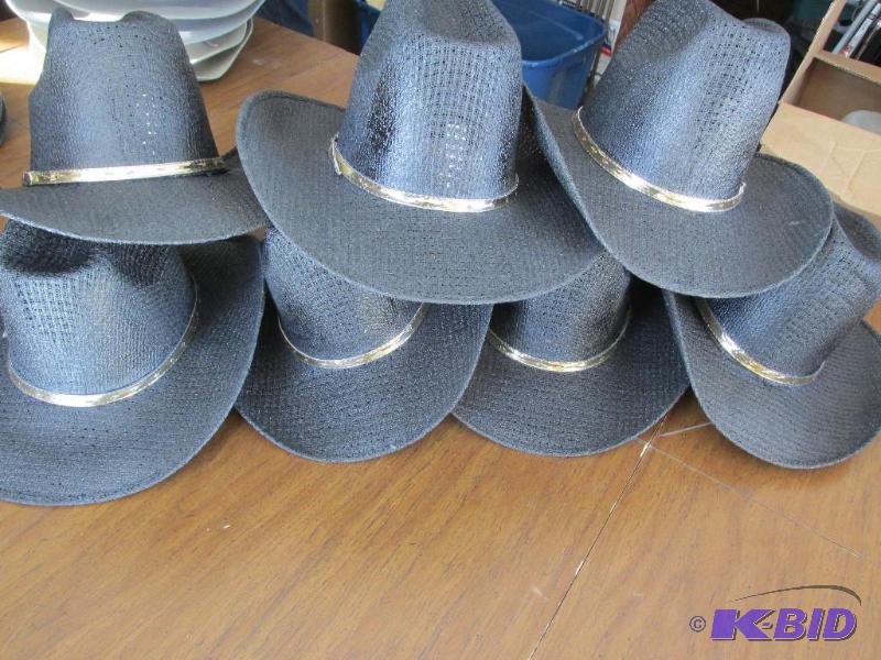 lot 99 image: 7 Black Straw Western Hats 