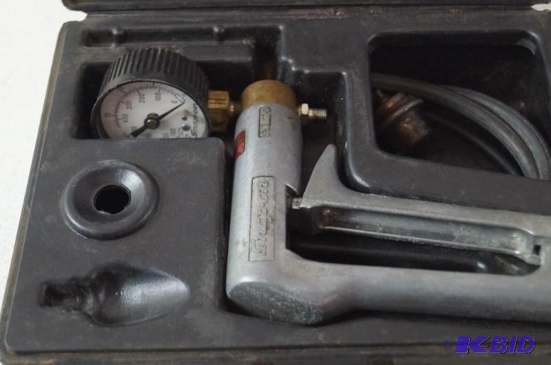 lot 9 image: vacuum tester