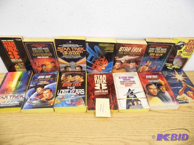 lot 11 image: Star Trek & Star Wars Books