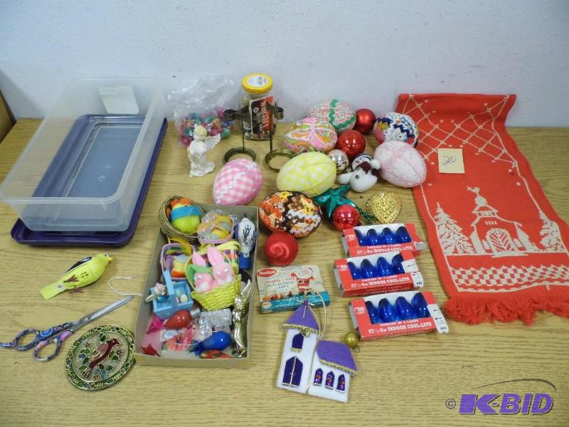 lot 20 image: Table Cloths and MORE