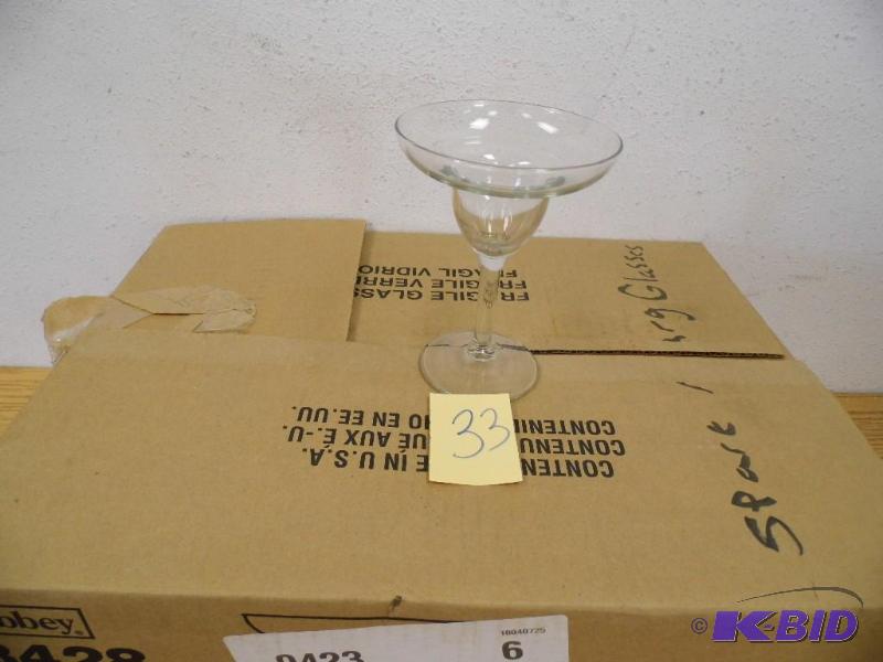lot 33 image: 12 Margarita Glasses