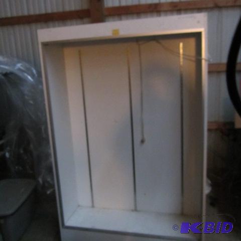 lot 1 image: Commercial Showcase
