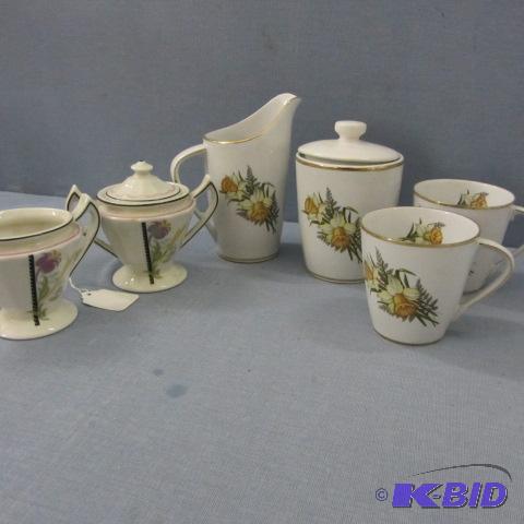 lot 12 image: Cream And Sugars
