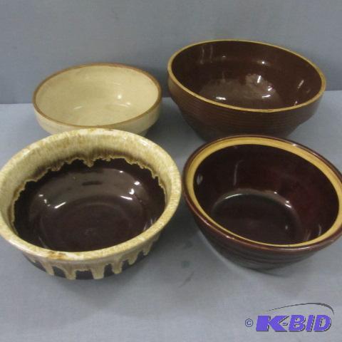lot 122 image: Stoneware Bowls