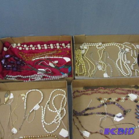 lot 128 image: Costume Jewelry