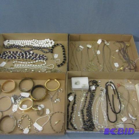 lot 129 image: Costume Jewelry