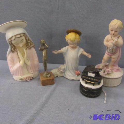 lot 146 image: Porcelain Angels, Madonna