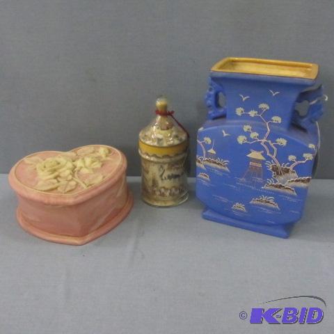 lot 149 image: Oriental Vase, Heart Jewelry