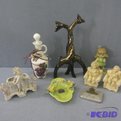 lot 164 image: Knick Knacks