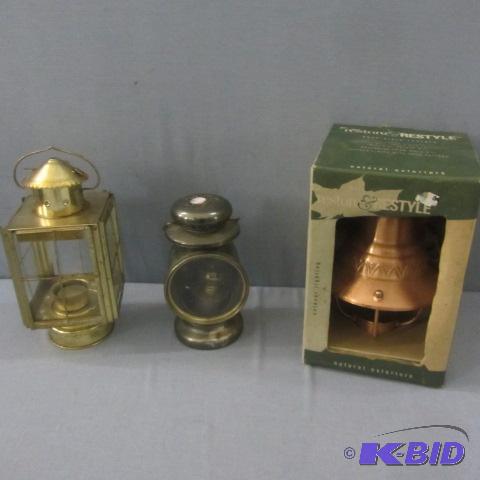 lot 195 image: Lantern Lights