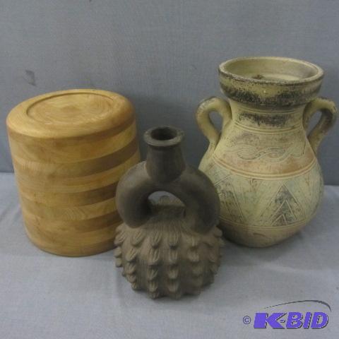 lot 200 image: Pottery, Wood Pedestal