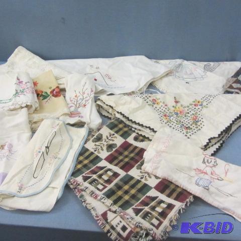 lot 221 image: Fancy Linens