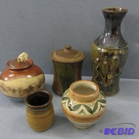 lot 39 image: Hand Thrown Pottery