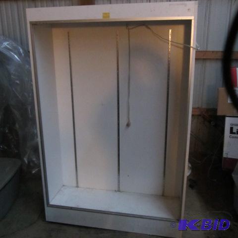 lot 4 image: Commercial Showcase