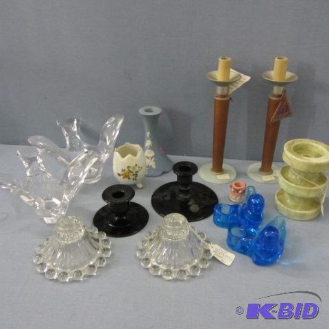 lot 43 image: Candle holders