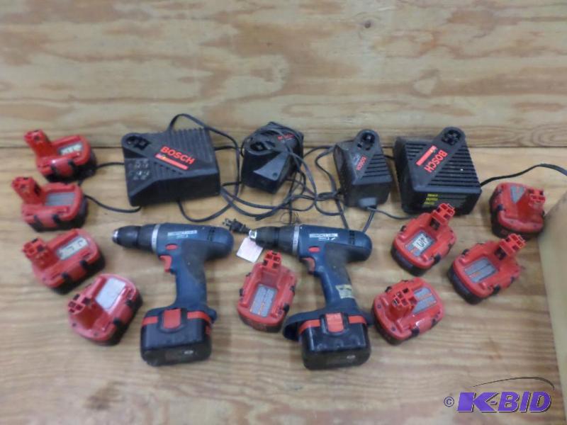 lot 106 image: Bosch 14.4Volt Cordless Tool Set...