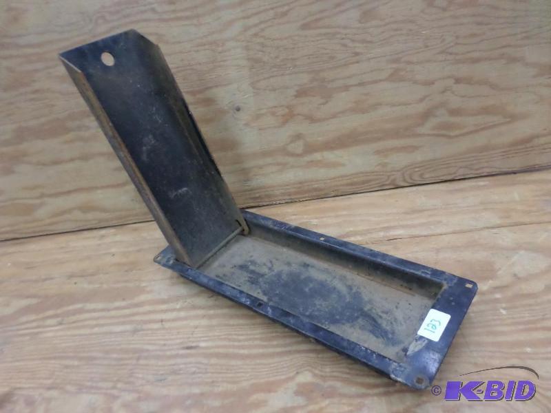 lot 123 image: Heavy Duty Recessed Flip-Up Motorcycle Traile...