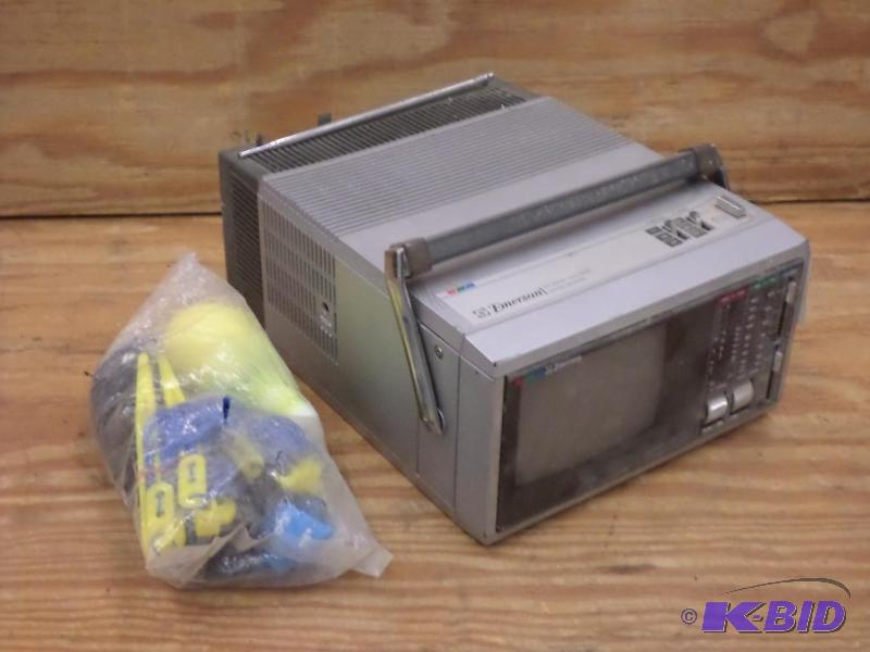 lot 126 image: (1) Vintage 12Volt TVRadio & (1) Badmint...