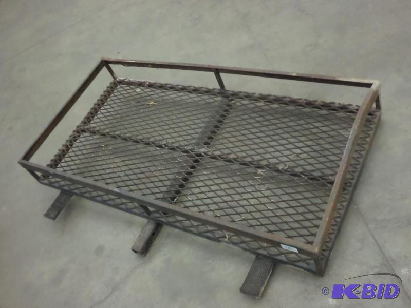 lot 49 image: Heavy Duty 28&quotx60" Reciever Mount C...
