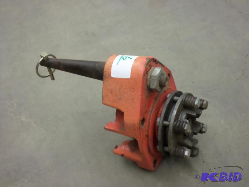 lot 6 image: Gravely Quick-Attach PTO Unit...
