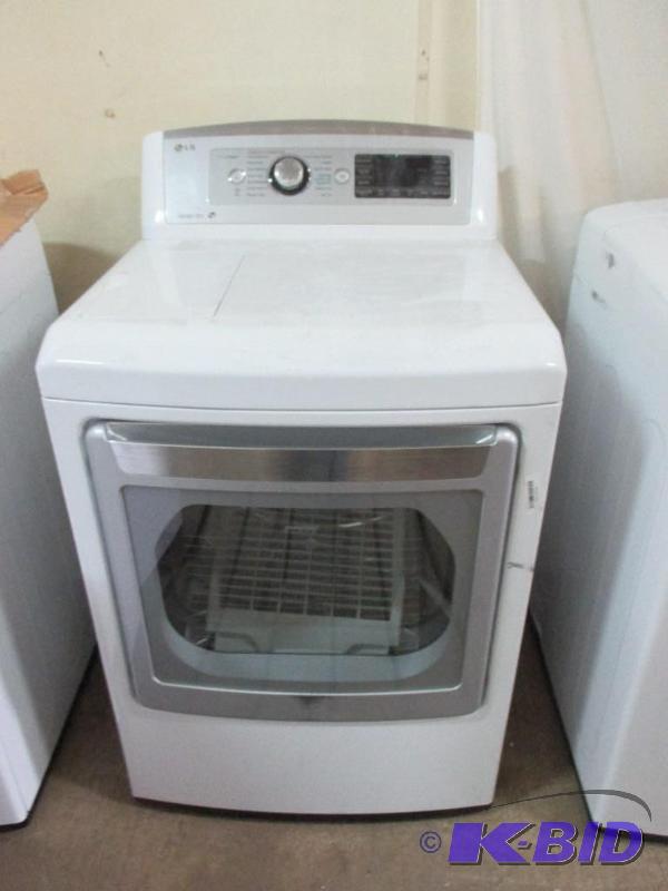 New LG Steamdryer ((DLGX5681W) with 7.3 cu. f...