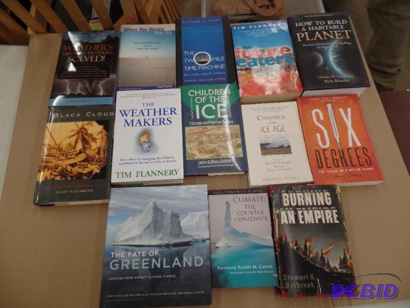 lot 52 image: Science Books