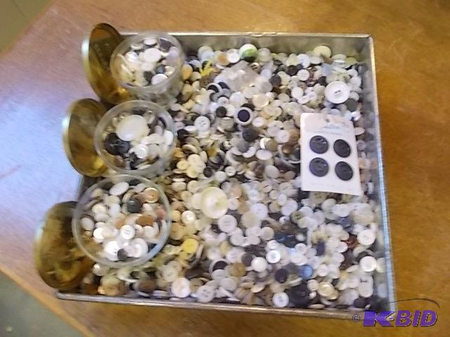 Large Variety Of Sewing Buttons...
