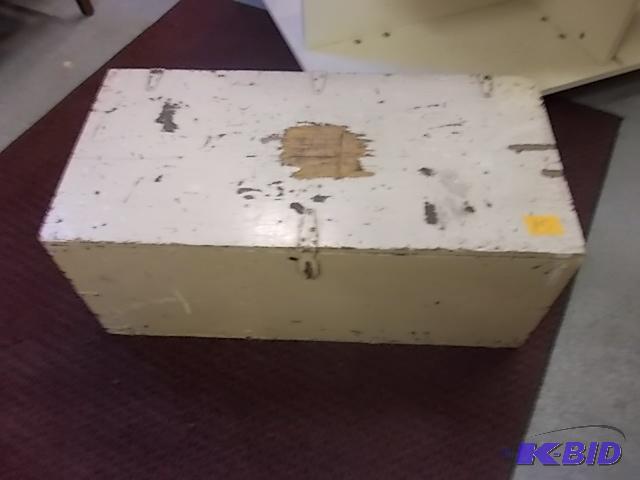 Wood ChestTrunk 32x16x13...