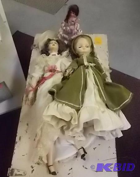 3-Old Dolls...