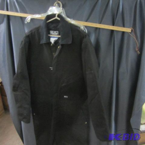 lot 20 image: New Insulated Coverall