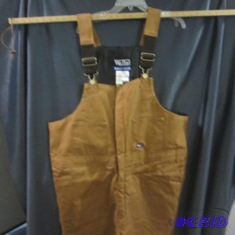 lot 32 image: New Walls Insulated Bibs