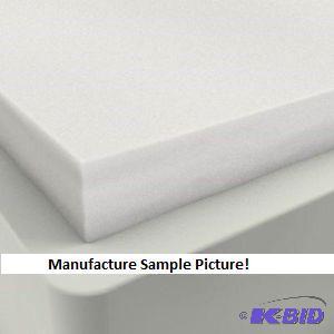lot 52 image: White Memory Foam Mattress Topper - 31" ...