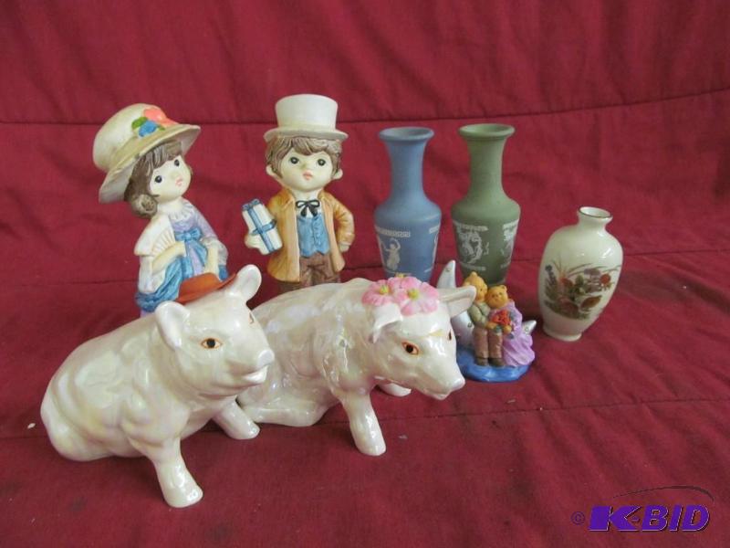 figurines