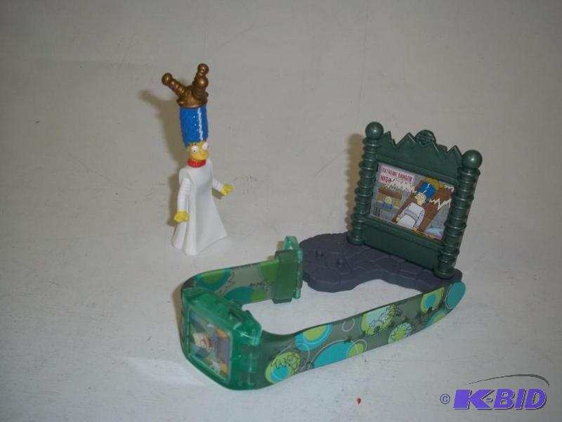 lot 101 image: Simpsons toys...