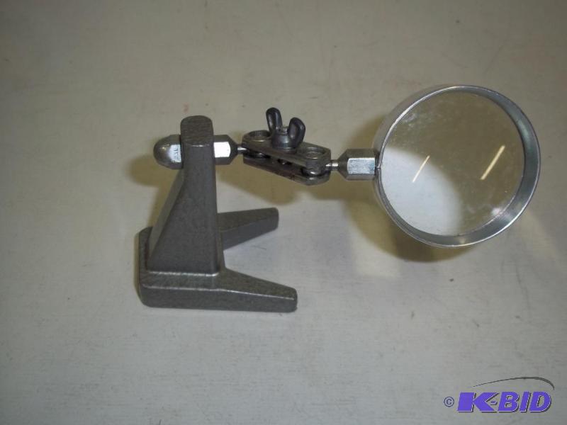 lot 35 image: Craftsman Tool magnifier...