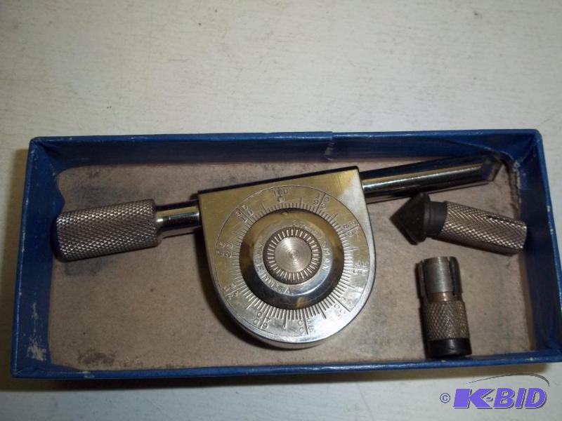 lot 42 image: Craftsman Speed Indicator...
